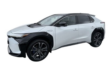 Toyota bZ4X kennslubíll